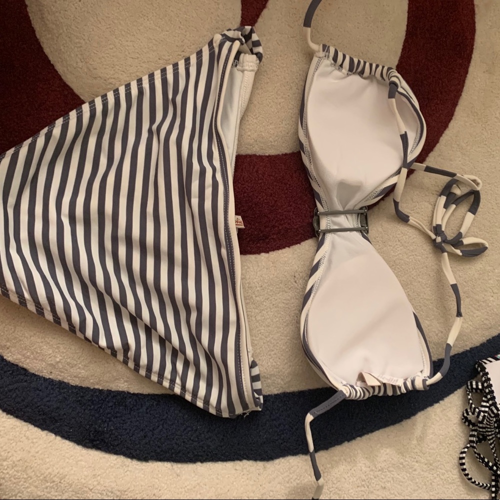 Bathing Suite - Picture 2 of 3